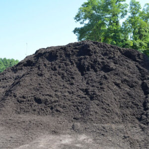 brown mulch pile